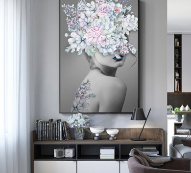 Cô Gá Và Nụ Hoa Đẹp